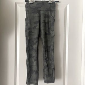Lululemon Invigorate High-Rise Crop 23”